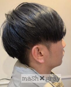 メンズのグレーカラー