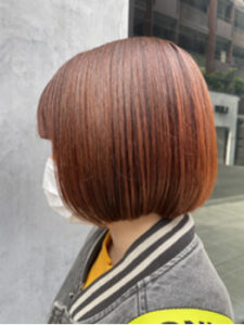 ショートボブ×オレンジカラー