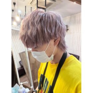 ピンクベージュ